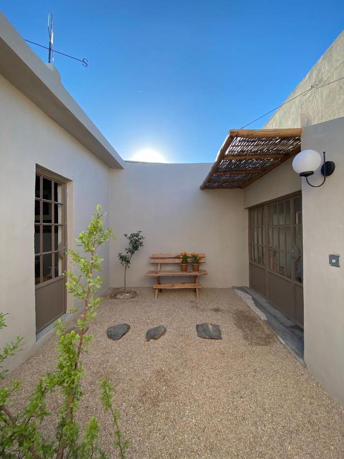 The Mantarraya Outpost Bed & Breakfast La Paz Exterior foto