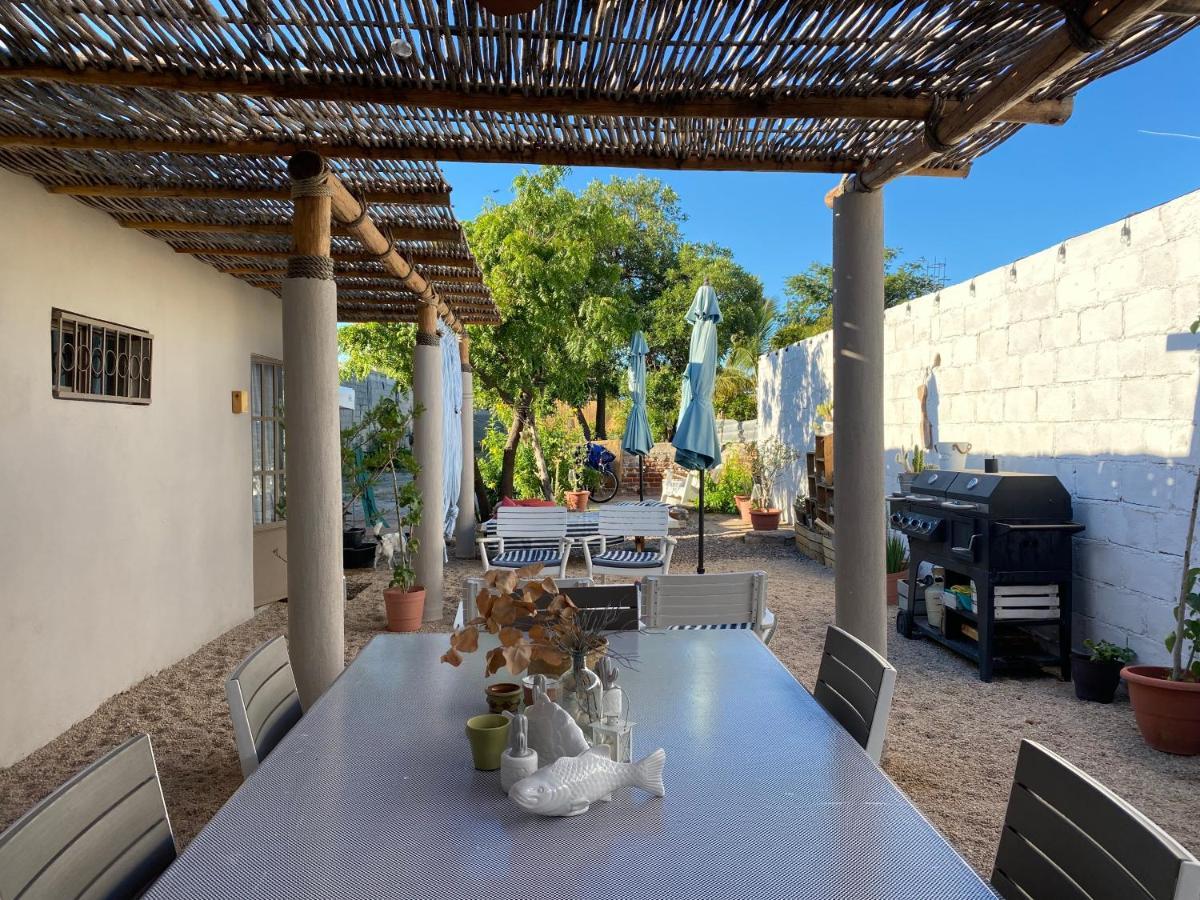 The Mantarraya Outpost Bed & Breakfast La Paz Exterior foto