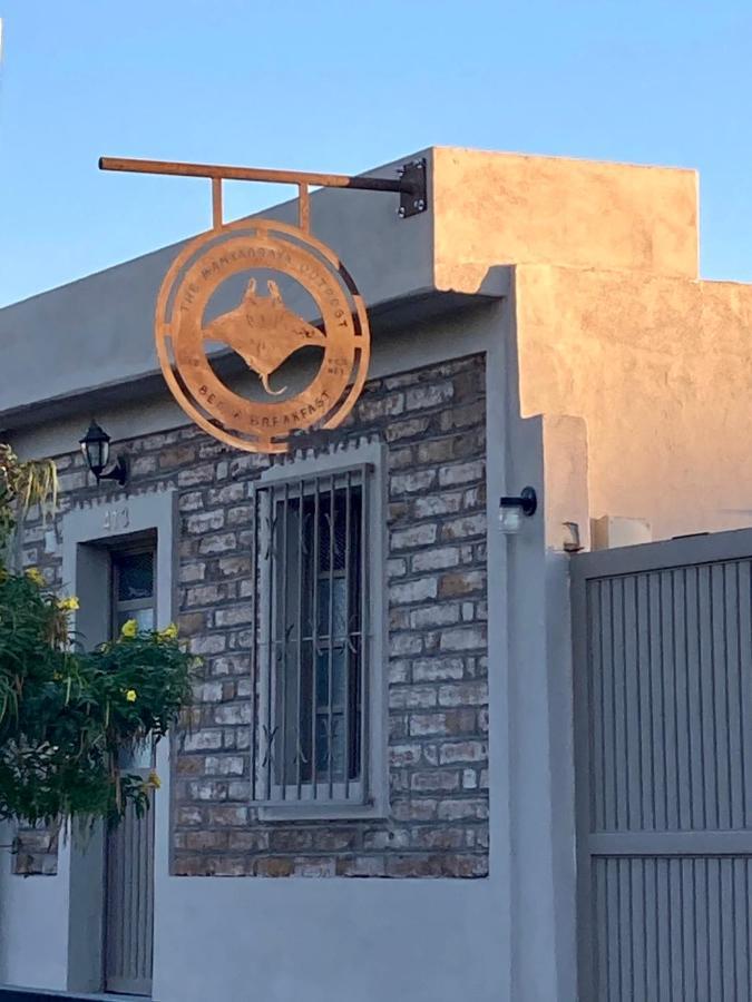 The Mantarraya Outpost Bed & Breakfast La Paz Exterior foto