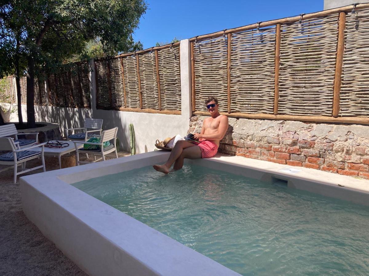 The Mantarraya Outpost Bed & Breakfast La Paz Exterior foto